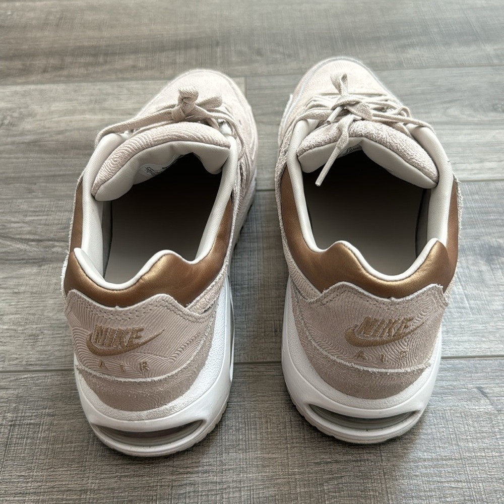 Nike Air Max Command Premium View 2